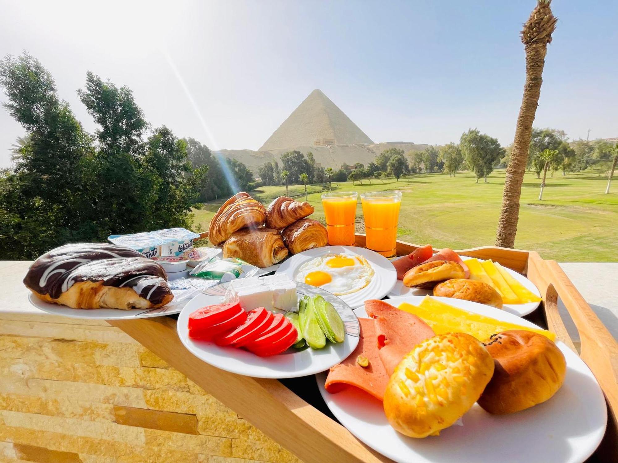 Glamour Pyramids View Kafrat al Jabal Luaran gambar