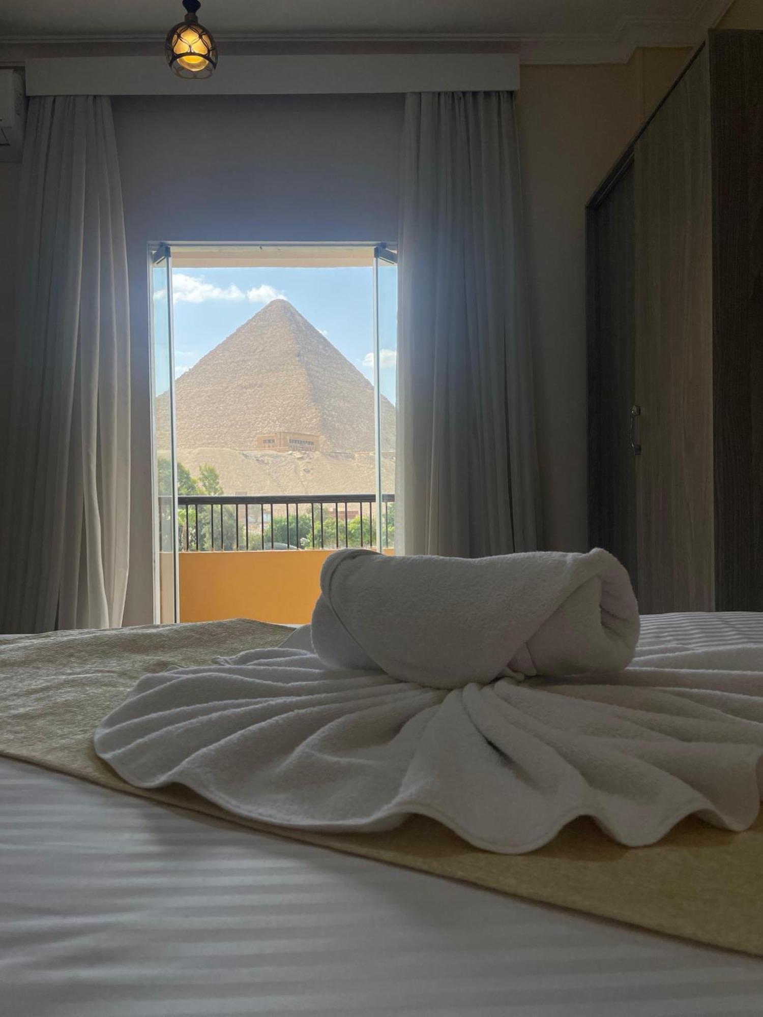 Glamour Pyramids View Kafrat al Jabal Luaran gambar