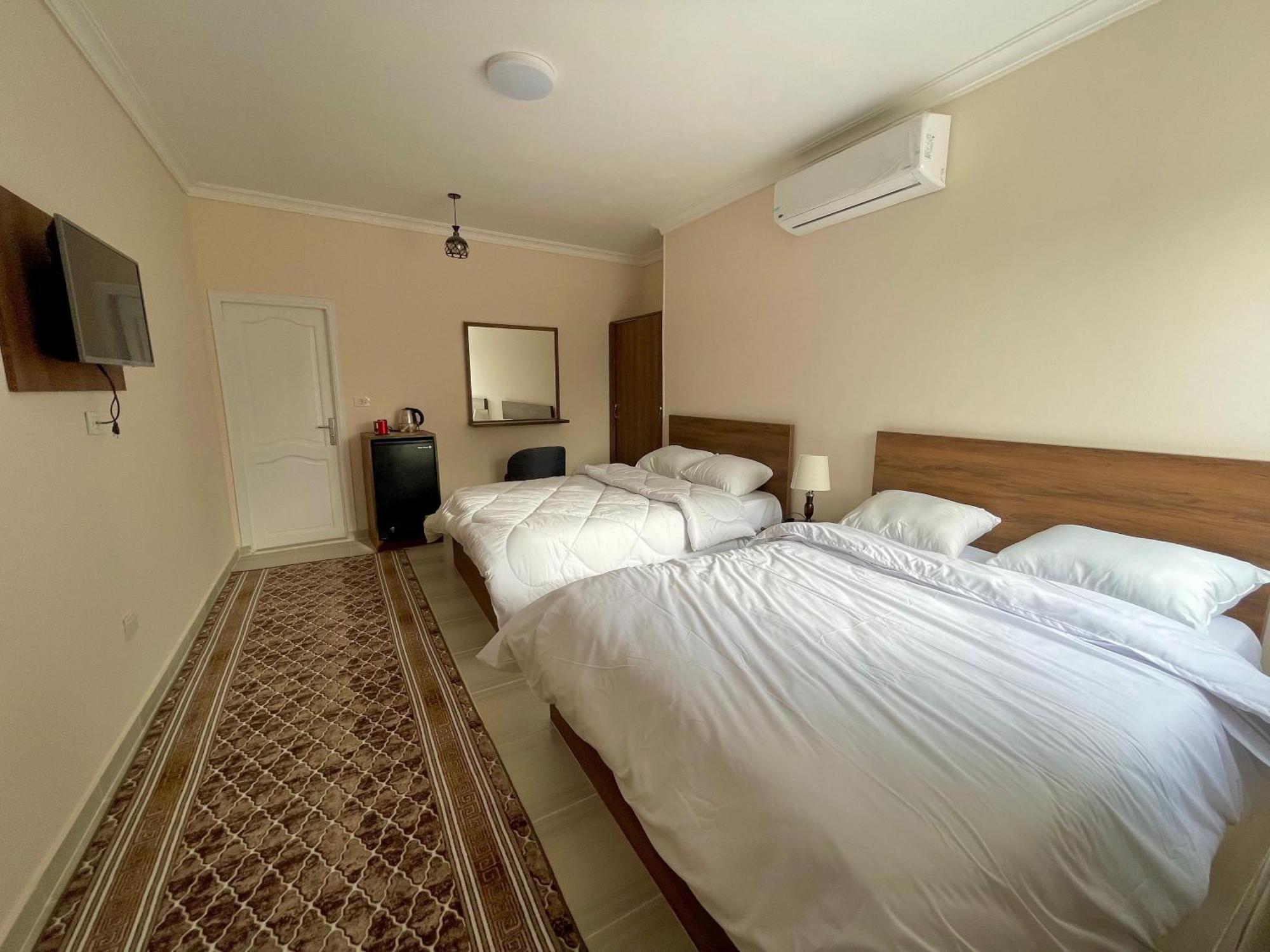 Glamour Pyramids View Kafrat al Jabal Luaran gambar